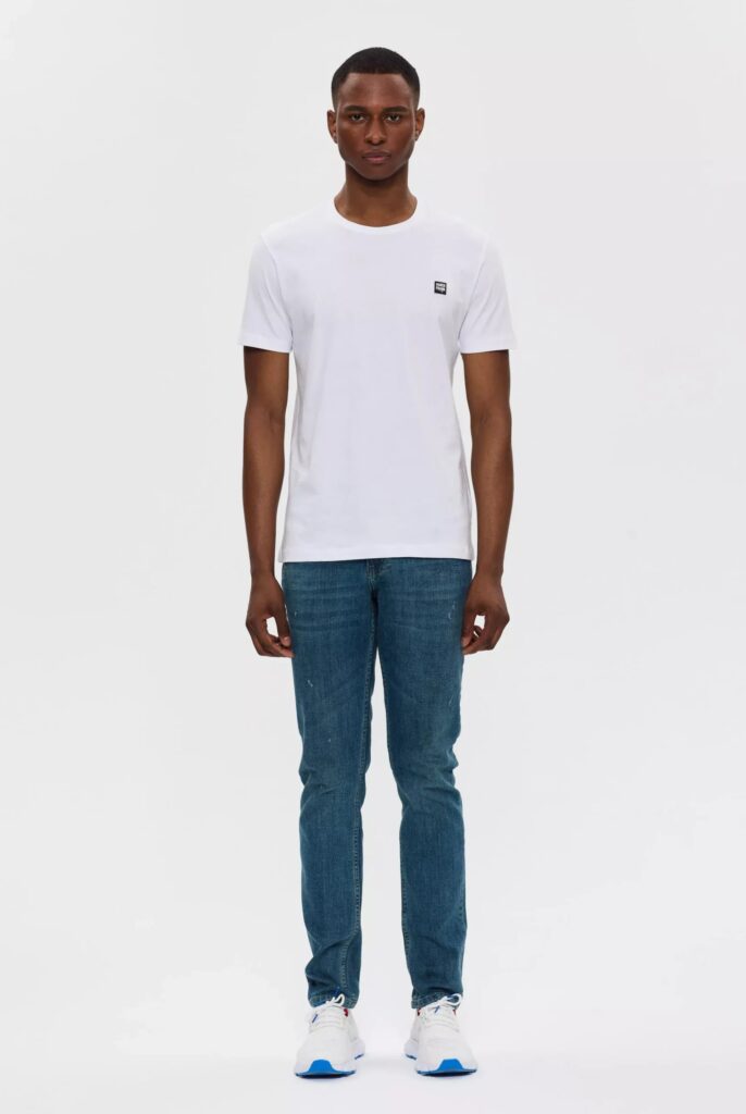 Damien :T-Shirt avec Écusson en Silicone - 9