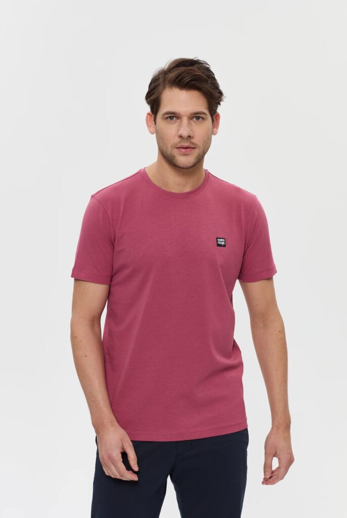 Damien :T-Shirt avec Écusson en Silicone - 30