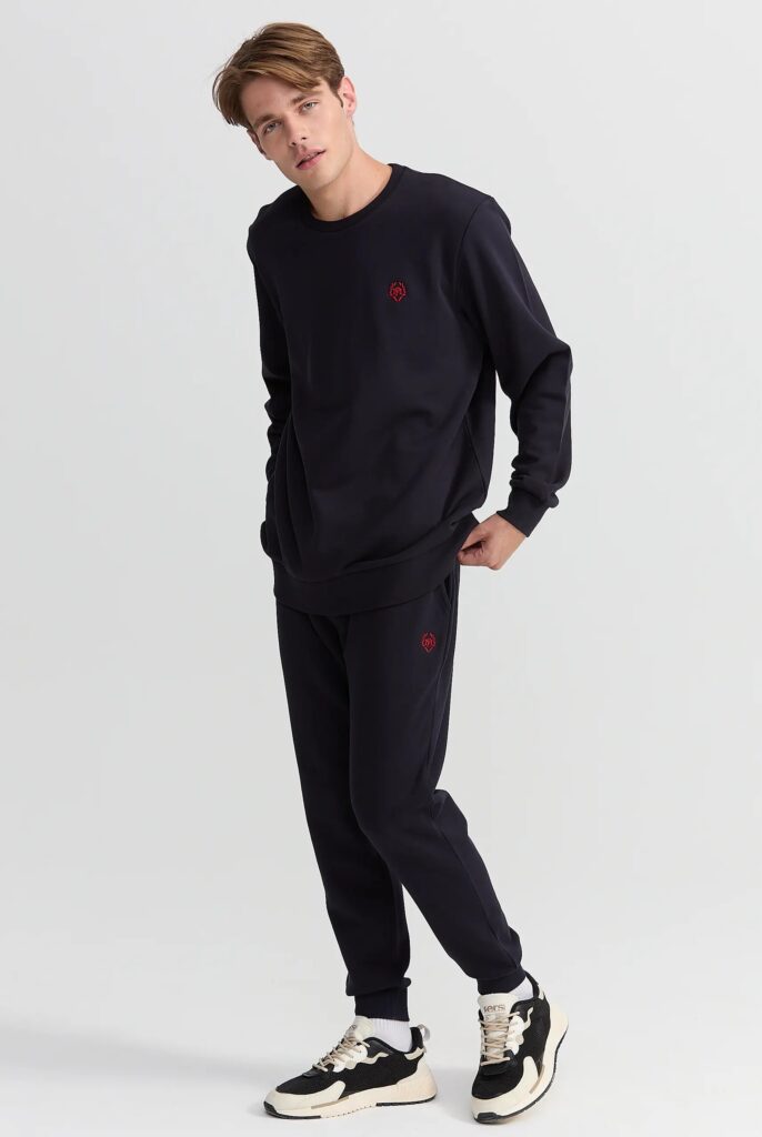 Faure : Sweat Brodé du Logo Emblématique - 50