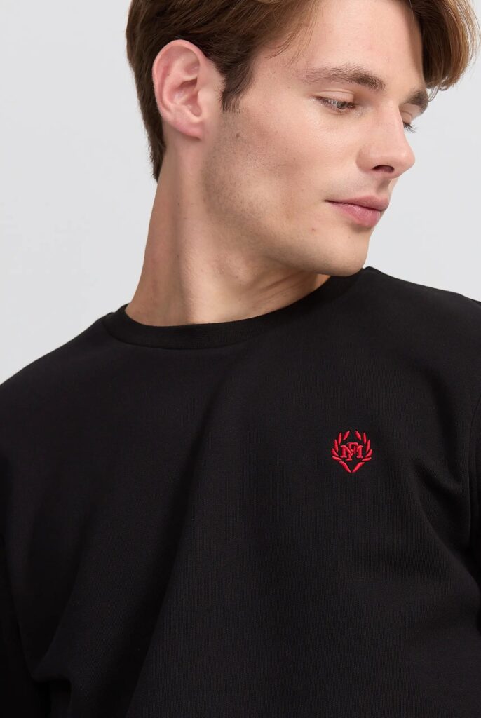 Faure : Sweat Brodé du Logo Emblématique - 24