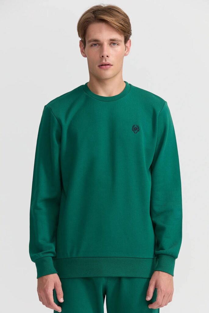 Faure : Sweat Brodé du Logo Emblématique - 11