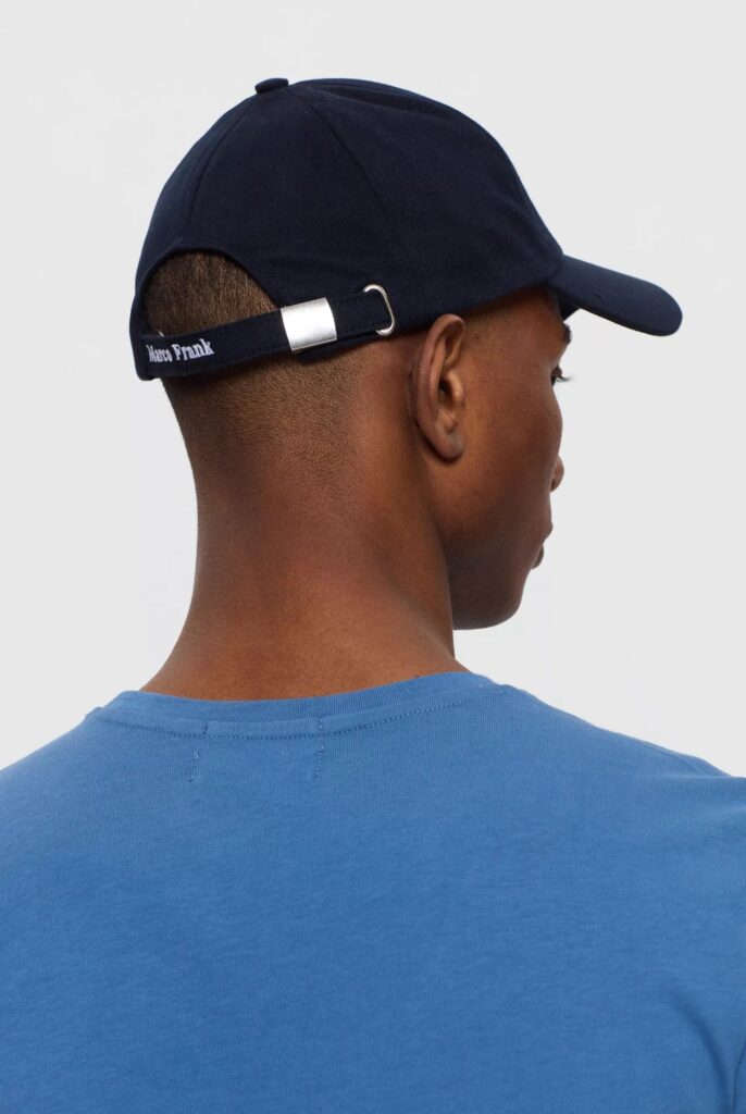 Guzman : Casquette avec Logo Couronne Brodé - 11