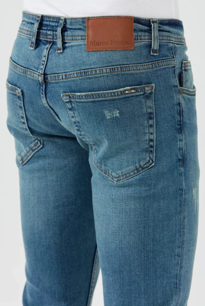 Kalman : Jeans Regular Fit en Denim avec des détails de déchirure - 18