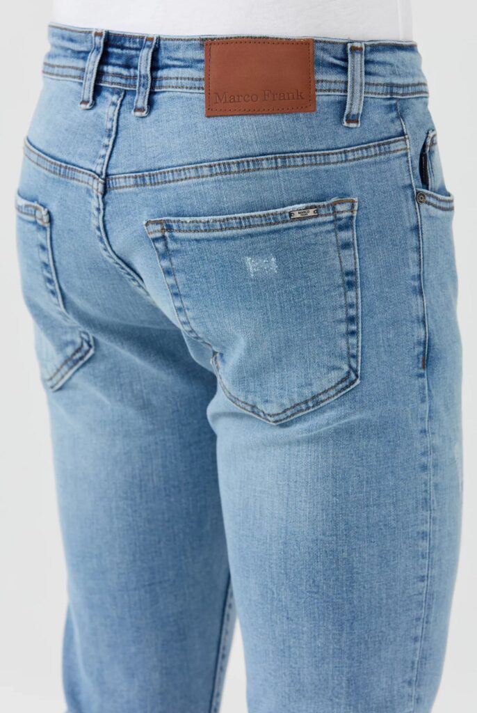 Kalman : Jeans Regular Fit en Denim avec des détails de déchirure - 3
