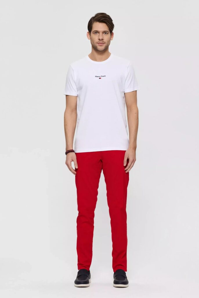 Léo : T-Shirt avec Logo et Drapeau Brodé - 17