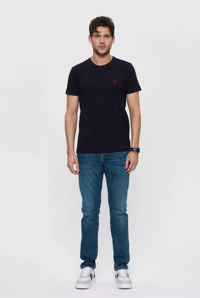 Maxence : T-shirt avec Logo en Couronne Brodé - 16