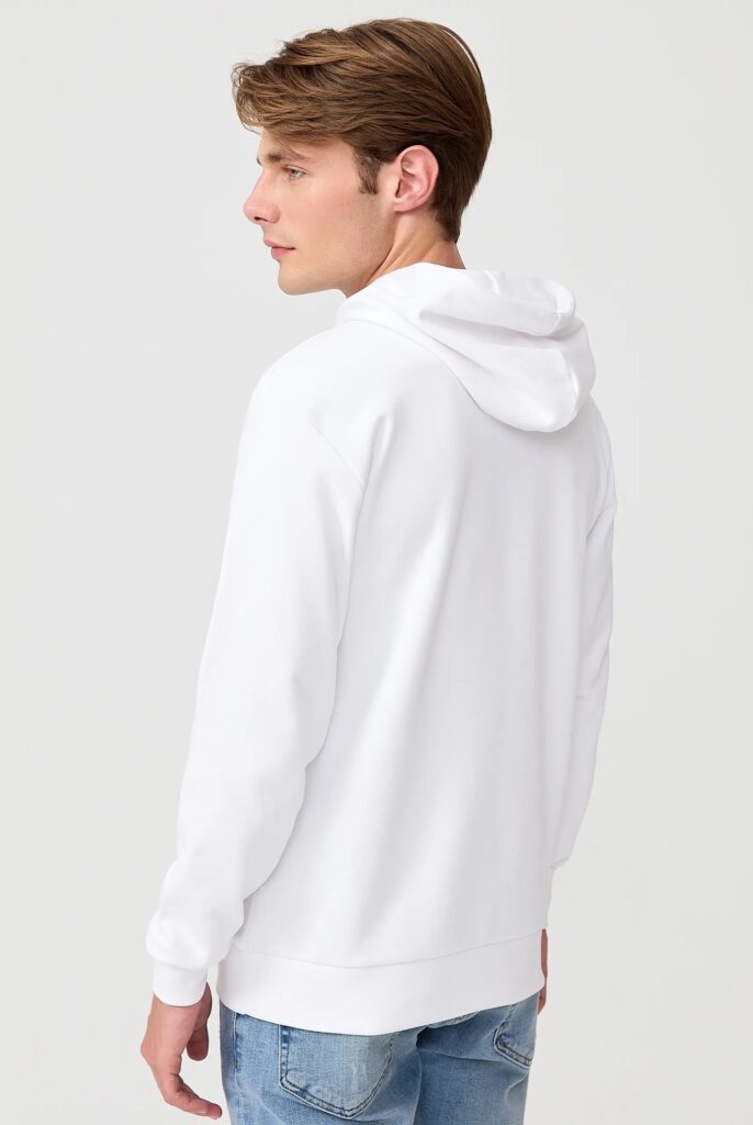 Moreau : Sweat à Capuche avec Logo Brodé - 15