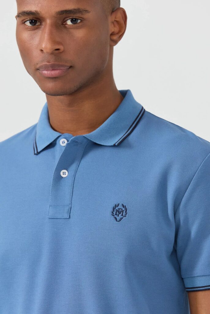 Nouvel : Polo avec Logo Brodé - 49