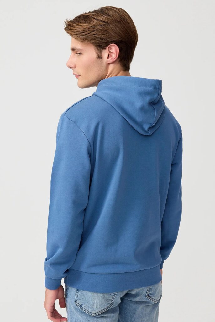 Paradis:  Sweat à Capuche avec l’emblématique Logo du Coq Brodé - 40