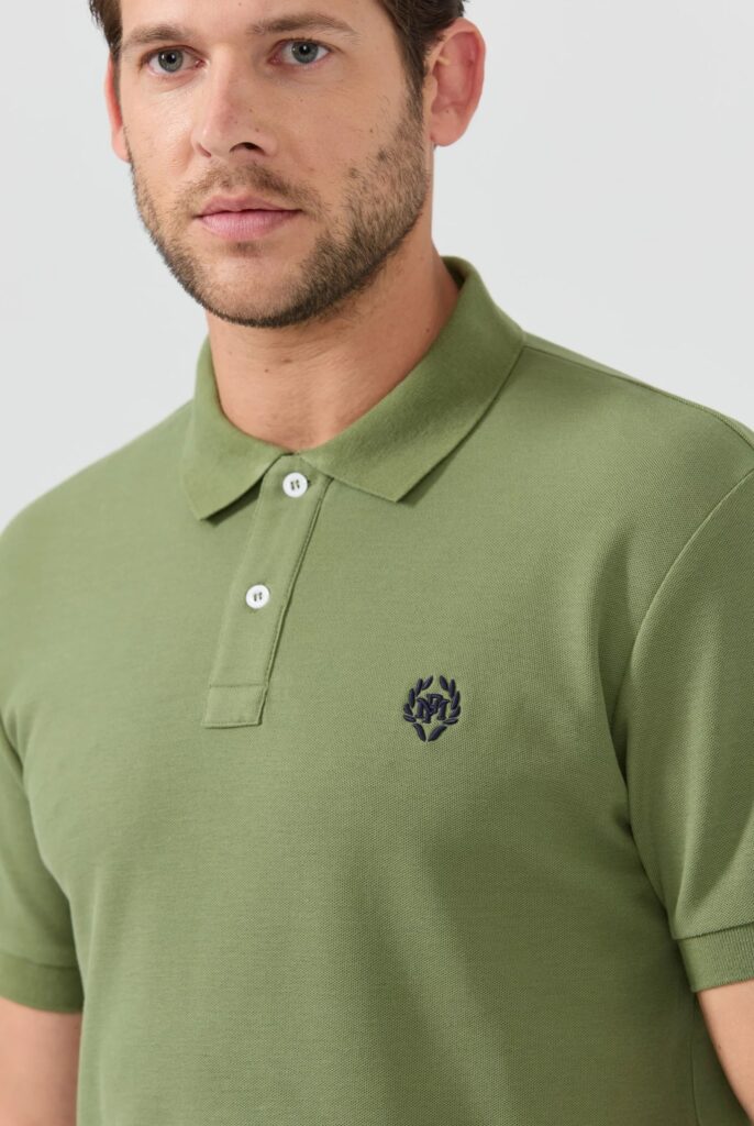Pierre : Polo avec Logo Brodé - 25