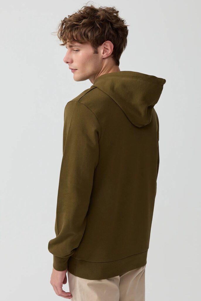 Visage:  Sweat à Capuche avec l’emblématique Logo du Coq Brodé - 55